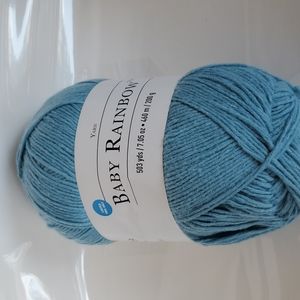 LOOPS  & THREADS  BABY YARN